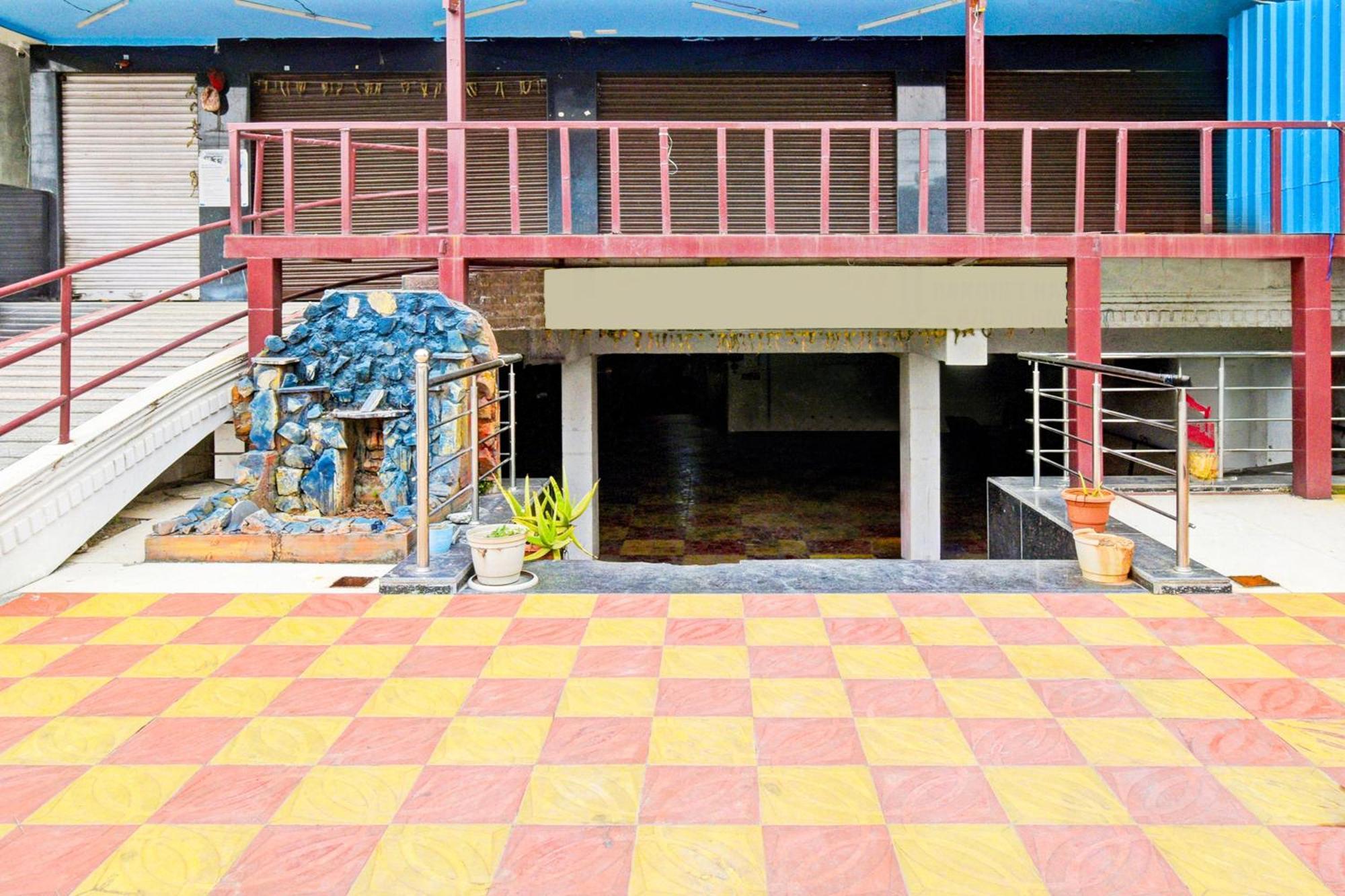 Super Townhouse Mancherial Mancheral Exterior foto