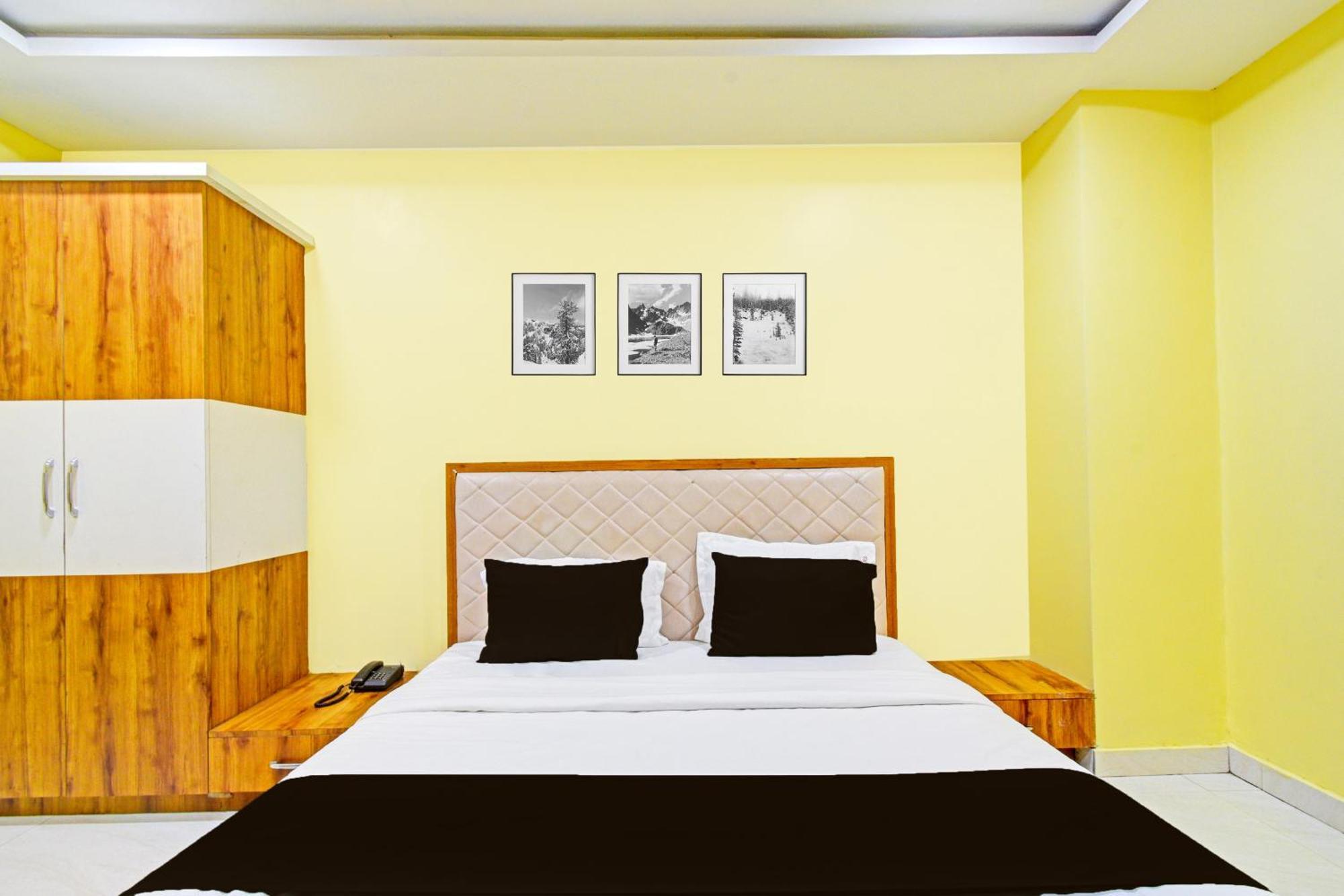 Super Townhouse Mancherial Mancheral Exterior foto