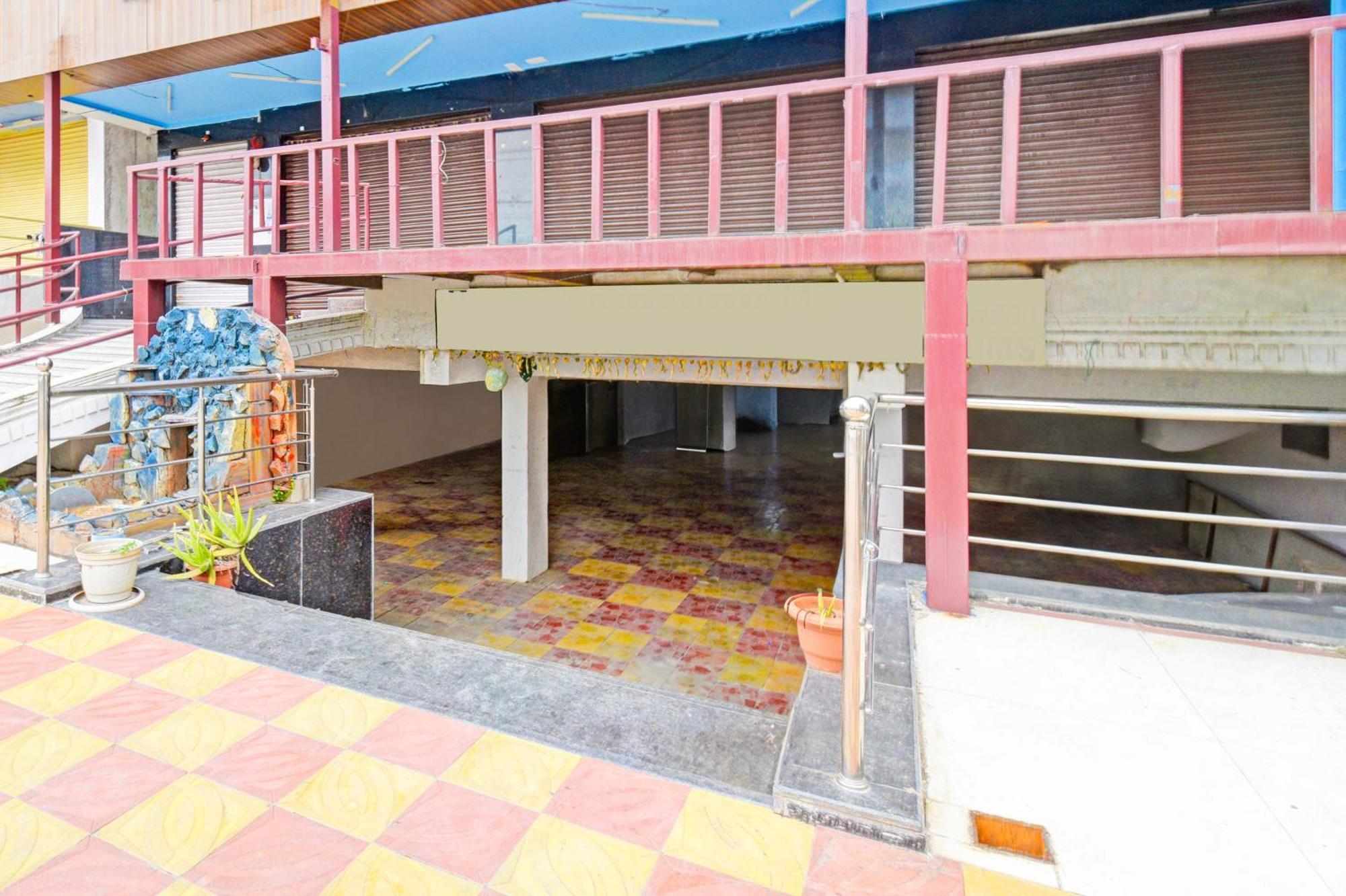 Super Townhouse Mancherial Mancheral Exterior foto