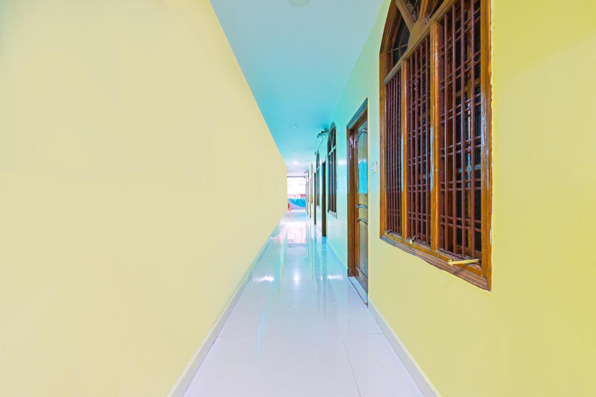 Super Townhouse Mancherial Mancheral Exterior foto